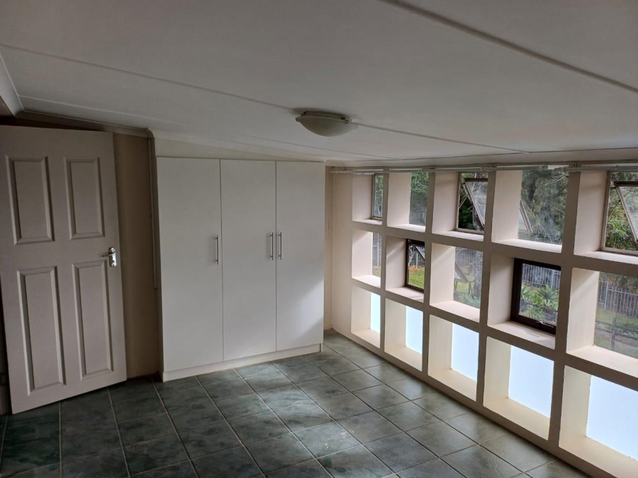 9 Bedroom Property for Sale in Greenfields Eastern Cape